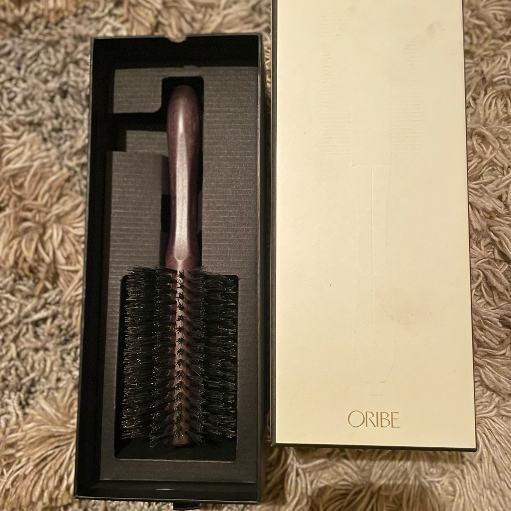 BRAND NEW Oribe Large Boar Bristle Round Brush